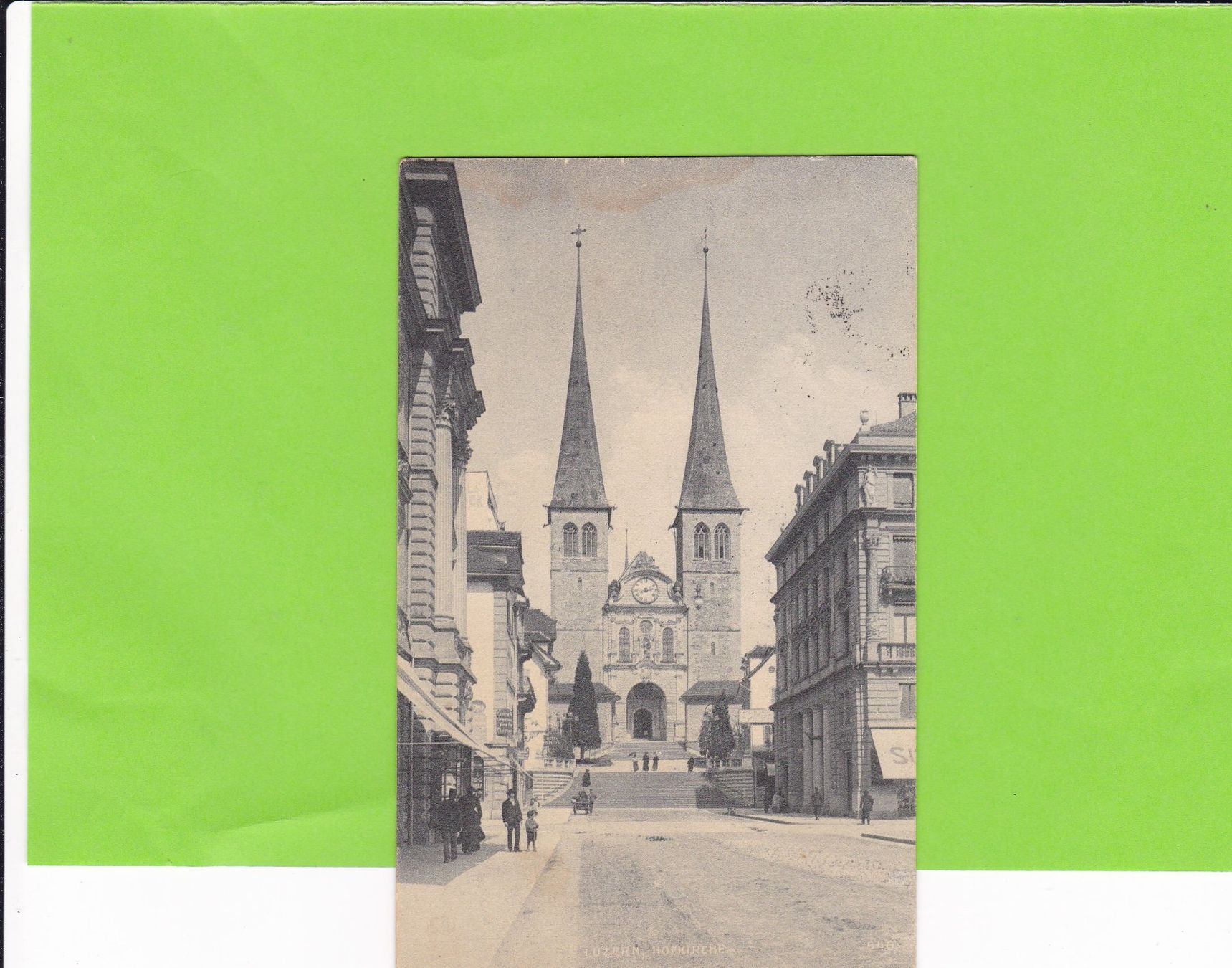 Cartoline postali: Luzern-Hofkirche-belebt – Usato da St. Peterzell venduto da neckertal