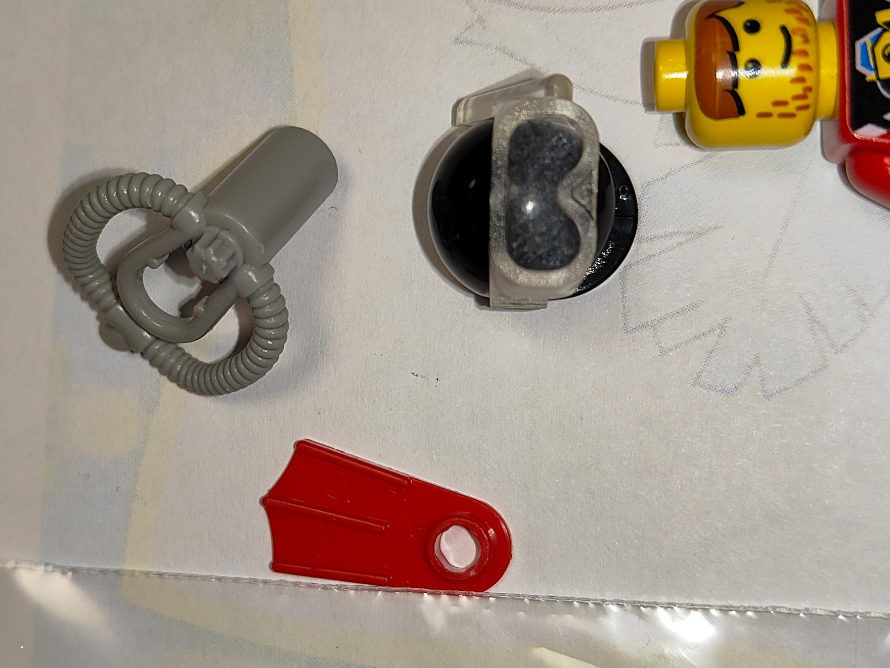Lego Kit di costruzioni: Legofigur  div015a	 Divers - Red Diver 2  /C36 – Usato da St. Gallen venduto da Bisaknosp 6