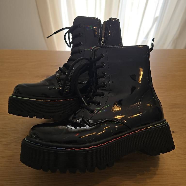 Scarpe da donna: Stiefel Lack, Gr. 36 – Usato da Bazenheid venduto da Exo_Tic 2