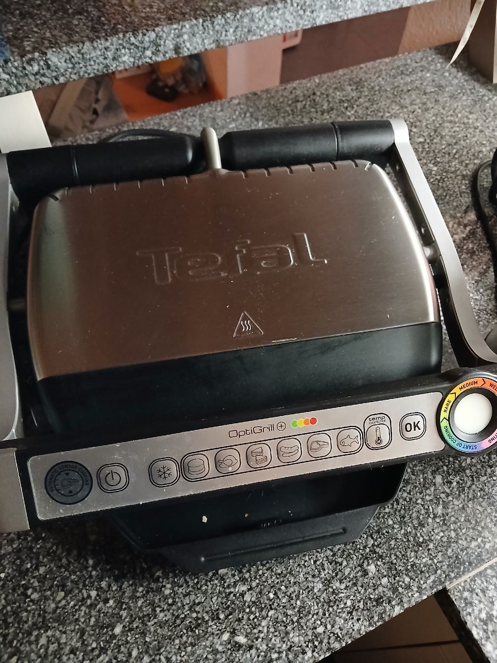 Tefal Elettrodomestici da cucina: Tefal Optigrill plus, wenig gebraucht, keine kratzer – Usato da Basel venduto da Priggyprice 1