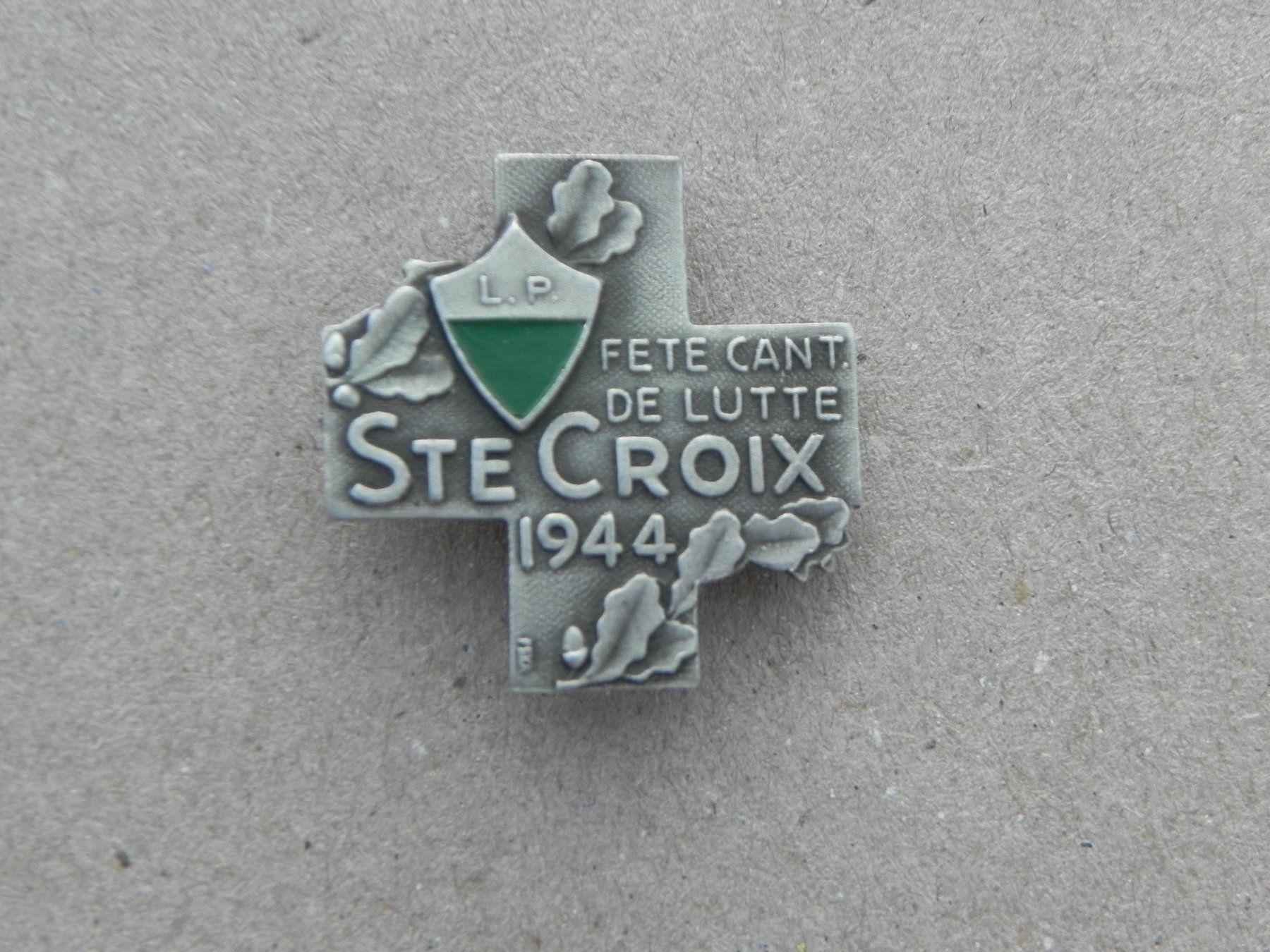 Spille & Fermagli: Abzeichen Brosche Kt. Schwingfest Schwingen St.Croix VD 1944 – Usato da Siebnen venduto da krimsie