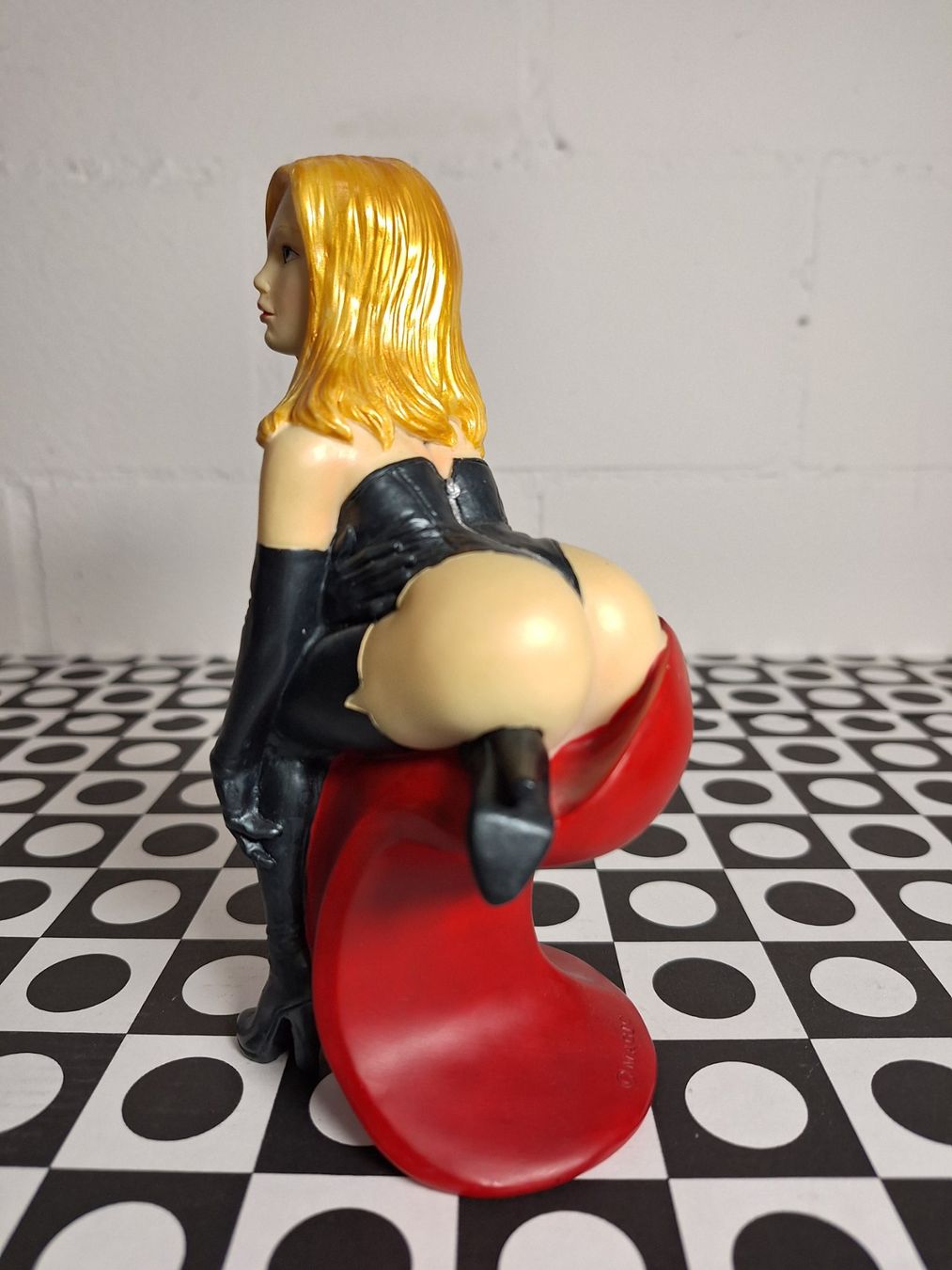 Statuette: Erotik Figur – Usato da Niederhasli venduto da ZZoki 1
