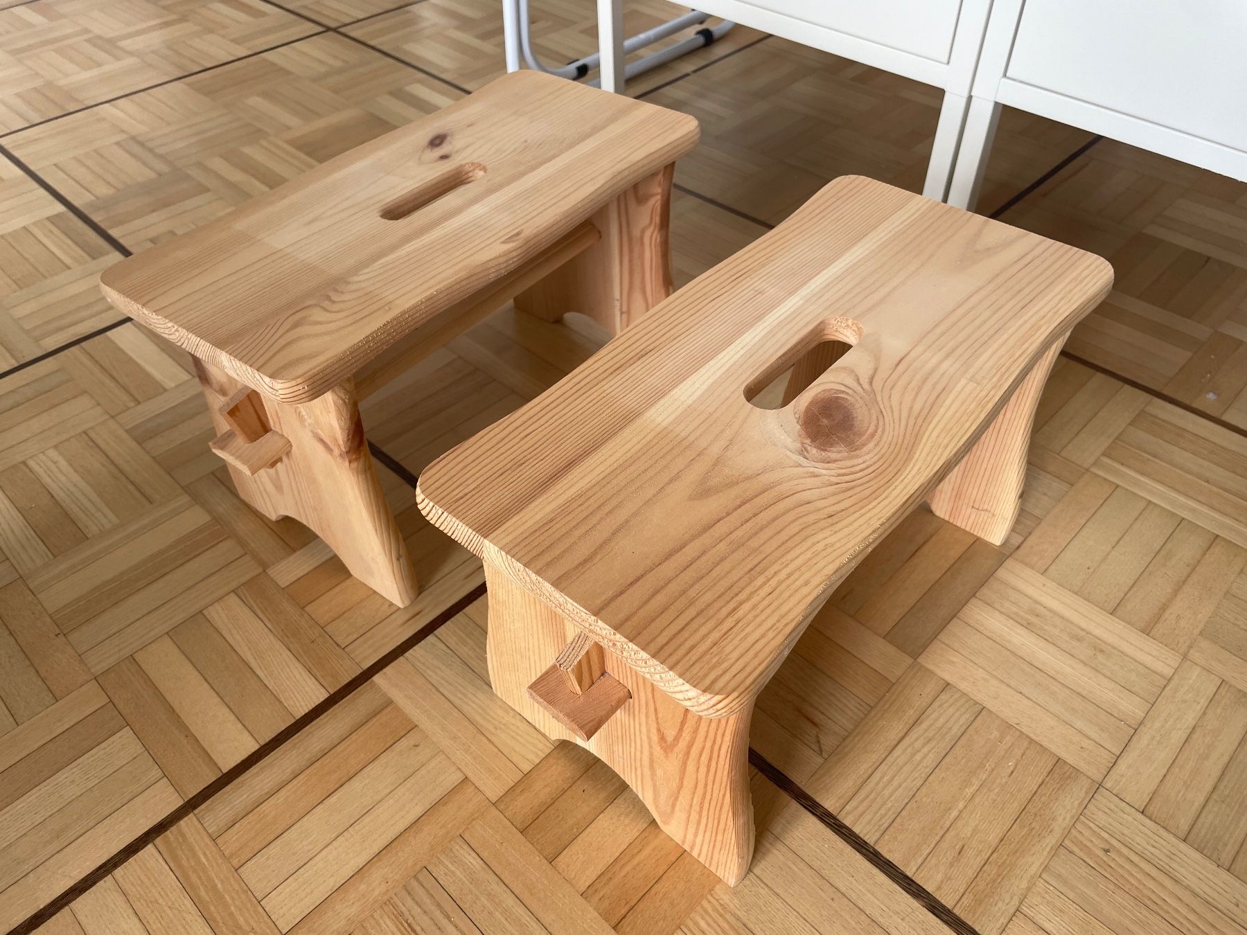 Hocker: Zwei Hocker – Gebraucht aus Basel von schnudibu 1