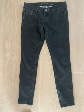 Neuwertige Guess Jeans, Grösse 29, Slim Leg