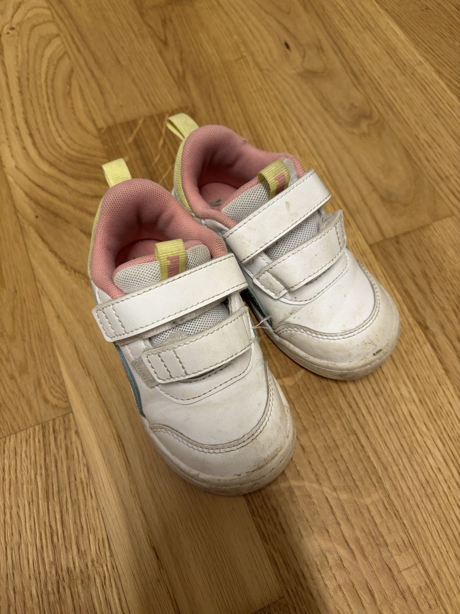 Puma Scarpe per ragazze: Puma Gr. 23 Mädchen – Usato da Frauenkappelen venduto da SSCN01