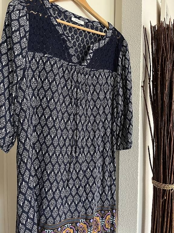 Kleider: Robe - taille M – Gebraucht aus Etoy von mbf_29cl 1