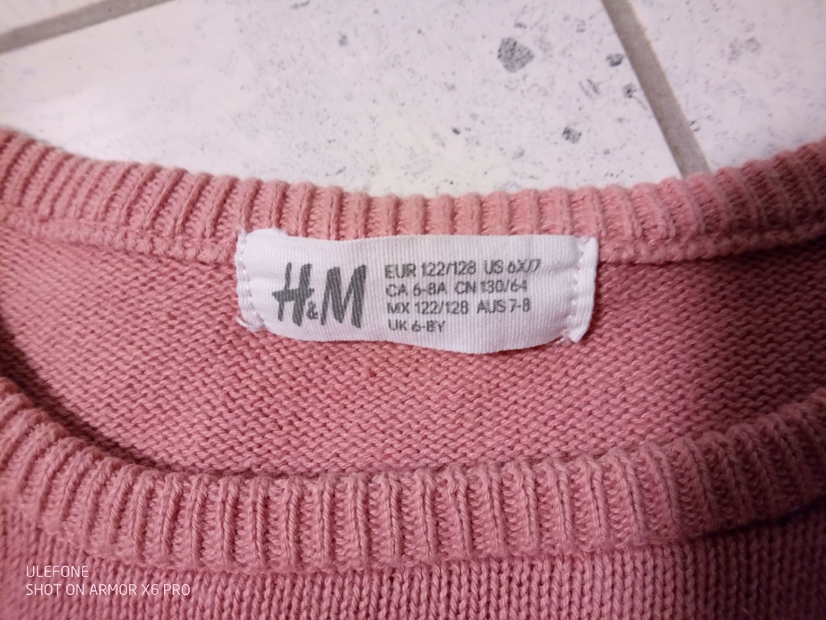 H&M Pullover & Sweatshirts: H&M  Pulli / Pullover, Gr. 122/128, rosa mit Pünktli! – Gebraucht aus Volketswil von Car1 3