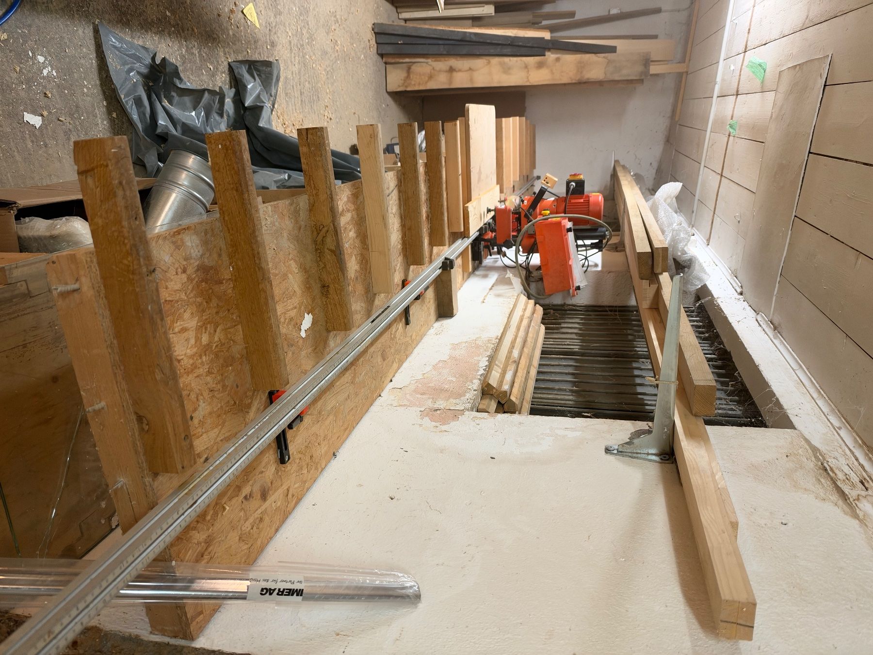 Tutte le macchine: Blum minidrill – Usato da La Croix-de-Rozon venduto da sba_q7j2 2