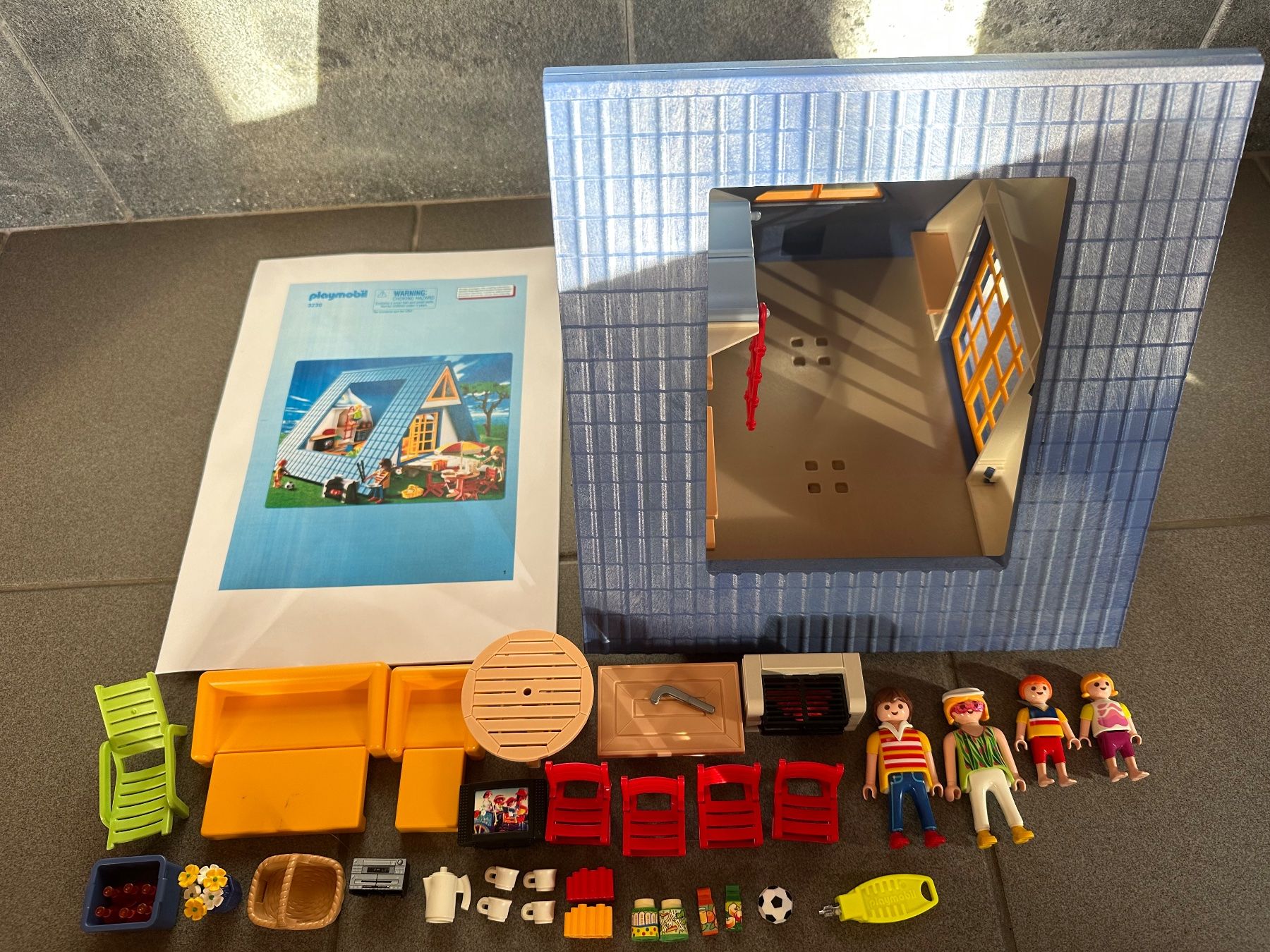 Playmobil Giocattoli: Playmobil Ferienwohnung Set – Usato da Riedt b. Erlen venduto da sina.aline 3