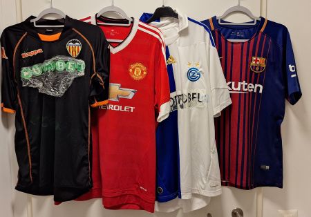fussballtrikots 4 st +1(Peru' geschenkt) lesen Sie Beschreib