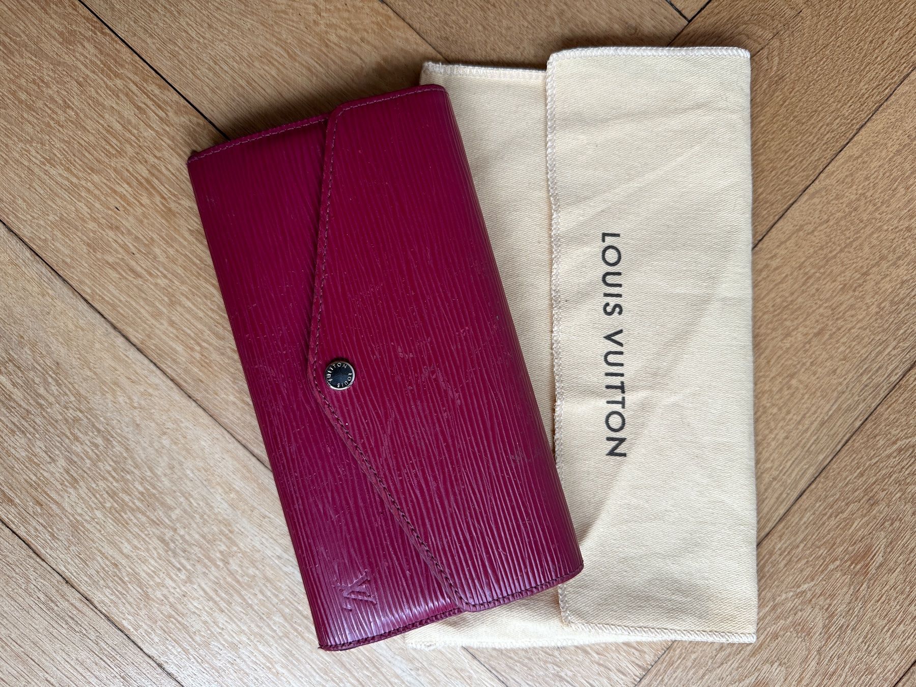 Louis Vuitton Portemonnaie: LV Wallet – Gebraucht aus Zürich von