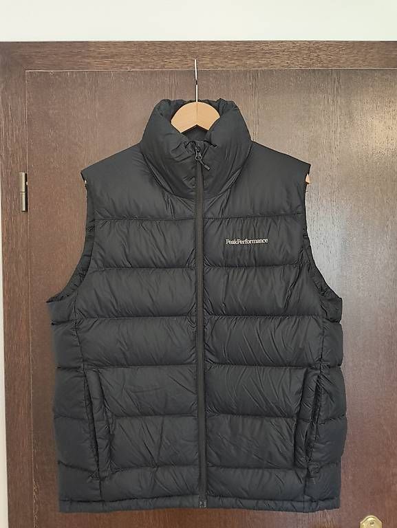Gilet & Giacche: Peakperformance Frost Vest Black Size M – Usato da Carona venduto da ufd_ncr8