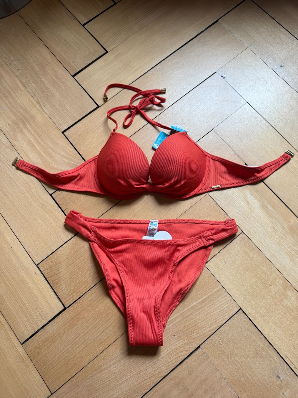 Costumi da bagno & Bikini: CENSORED - Bikini orange 75C (NEU) – Nuovo e nell'imballaggio originale da Zürich venduto da Diazaio