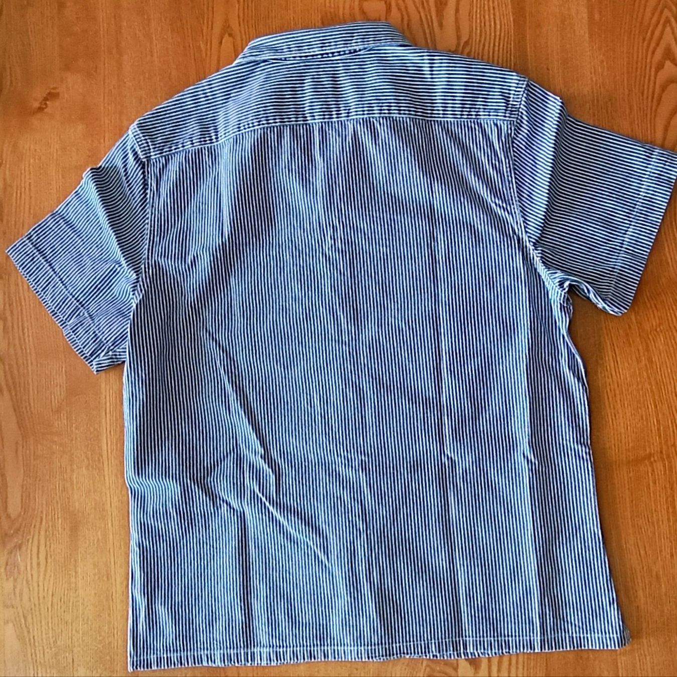 Hemden: Levi's Herren Hemd kurzarm gestreift Grösse M – Gebraucht aus Tesserete von unicuique-suum 1