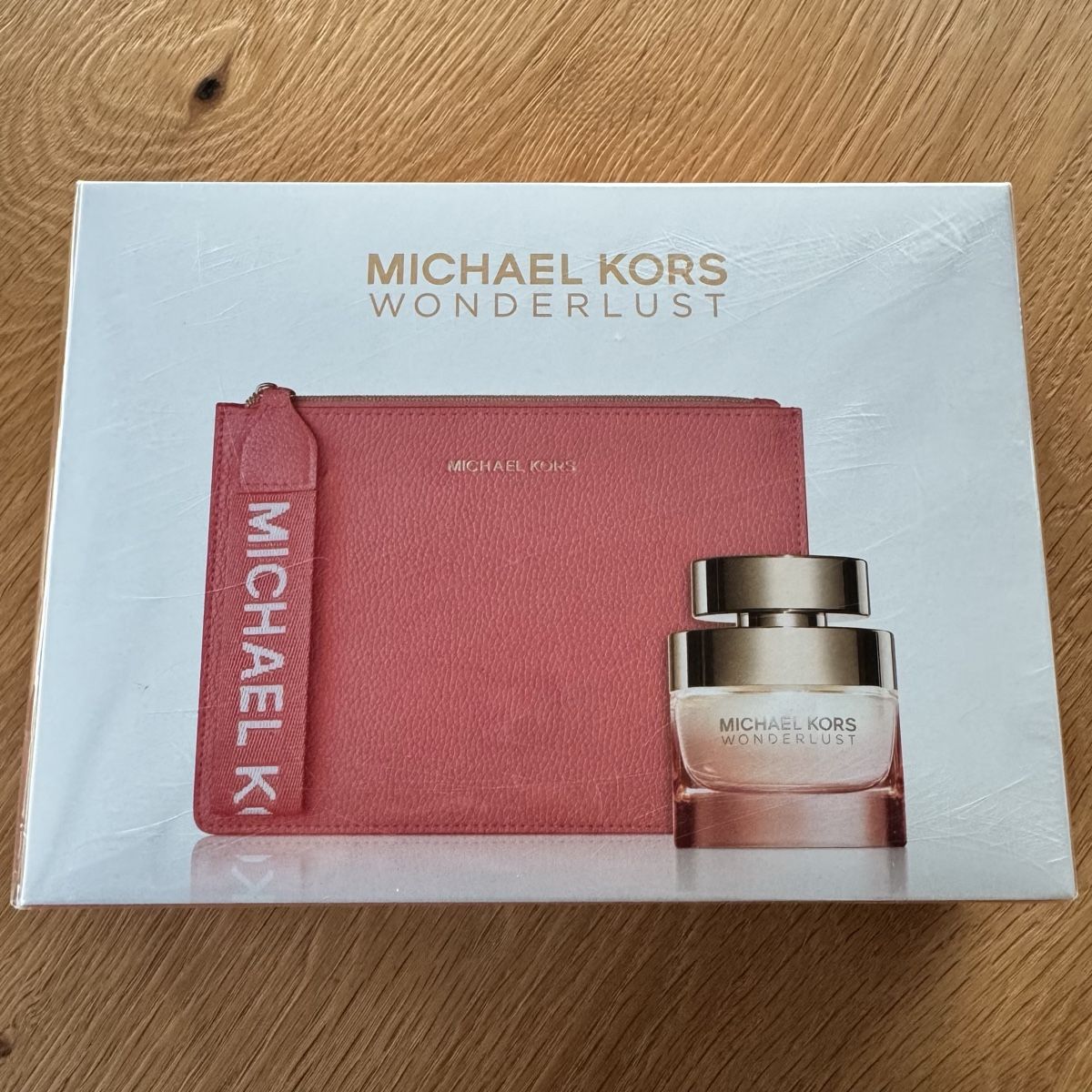 Custodie per cosmetici: Michael Kors Wonderlust Eau de Parfum mit Nessesaire – Nuovo (secondo la descrizione) da Rebstein venduto da sina1999