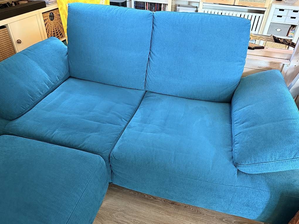 Divani: 2er Sofa mit Stoffbezug und Hocker – Usato da Schlatt TG venduto da Rusty0 1