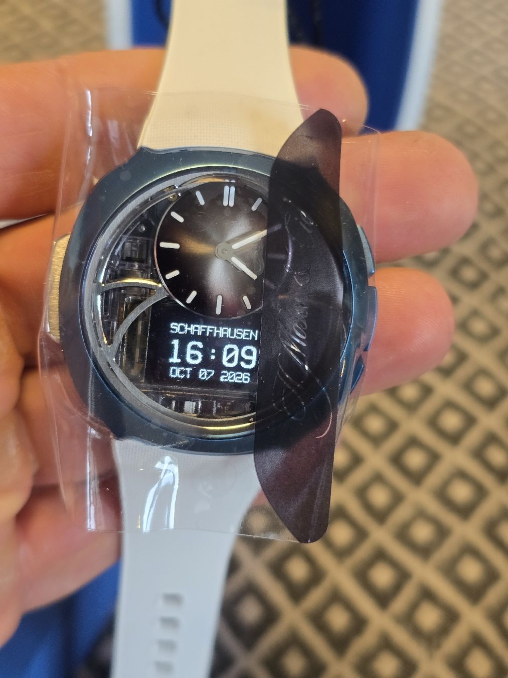 H.Moser & Cie Uhren: H.Moser off-grid – Neu und originalverpackt aus Troinex von Passion_Chrono 4