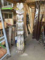Holz totem