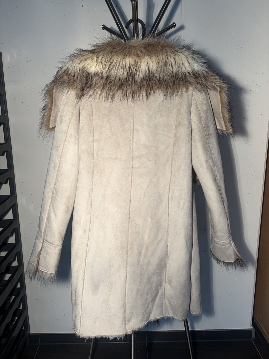 Manteaux: Zara Basic Mantel Kunstfell hellbeige Grösse S – D'occasion à Büsserach par SalebyGianni 2