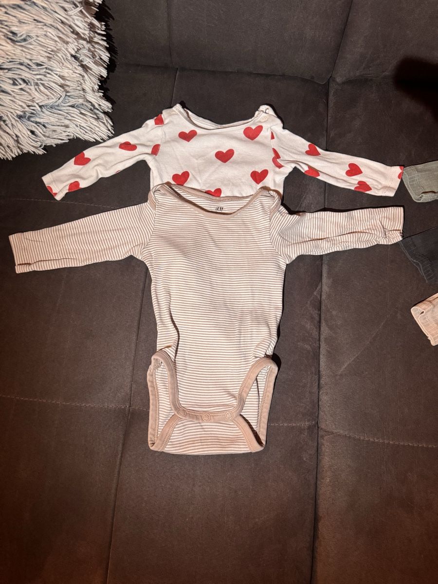 Lotti & Set di vestiti: Baby-Langarmbodys – einzeln oder als Paket   – Nuovo (secondo la descrizione) da Rupperswil venduto da GINGA-TYRESE 1