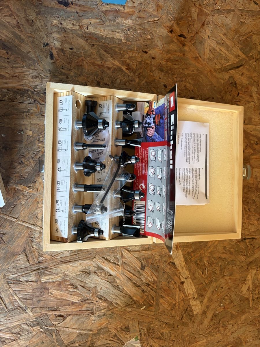 Makita Alle Maschinen: Makita RT 0702 – Gebraucht aus Rapperswil SG von pat_t5h2 2