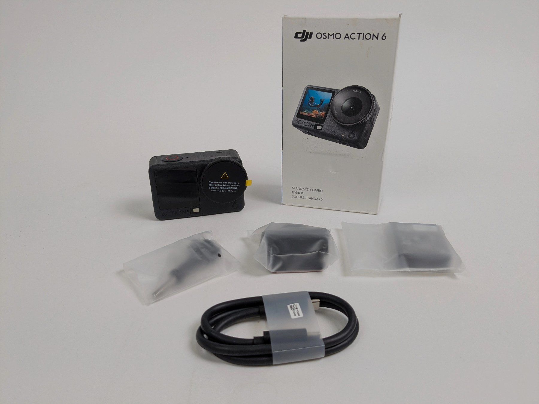 DJI Action Cam: DJI Osmo Action 6 Standart Combo – Neuf (Voir description) à Dintikon par Restwert_Dintikon