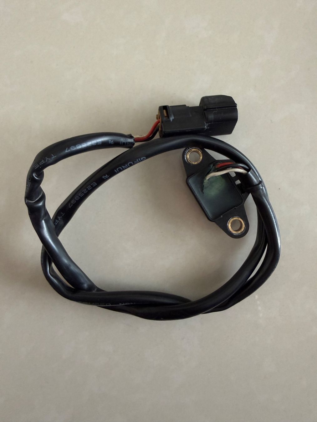 KTM Tutti i ricambio per moto: KTM 1290 Super Duke R Schaltwellensensor – Usato da Trimbach venduto da Fily-90