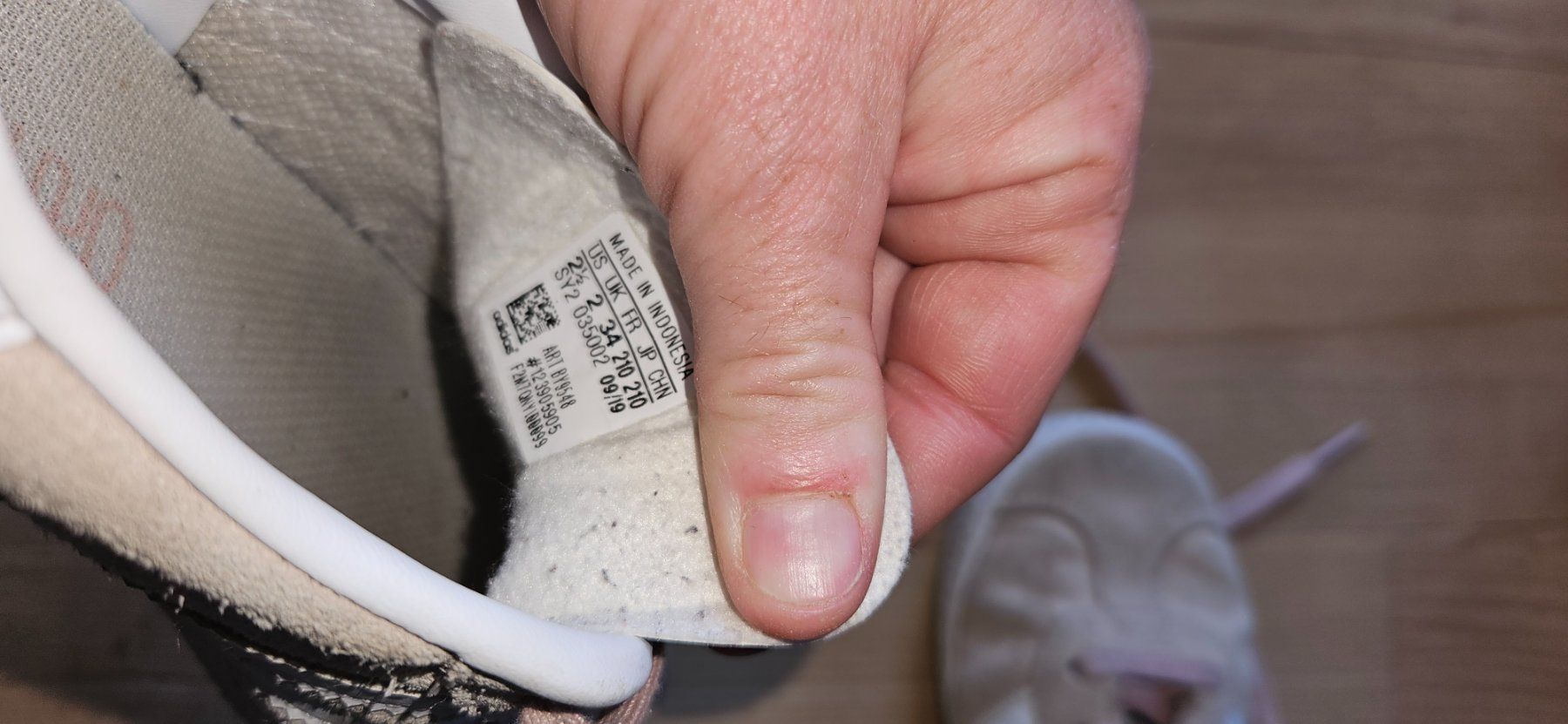 Adidas Chaussures filles: Adidas  gr 34 – D'occasion à Zell ZH par gscho 1
