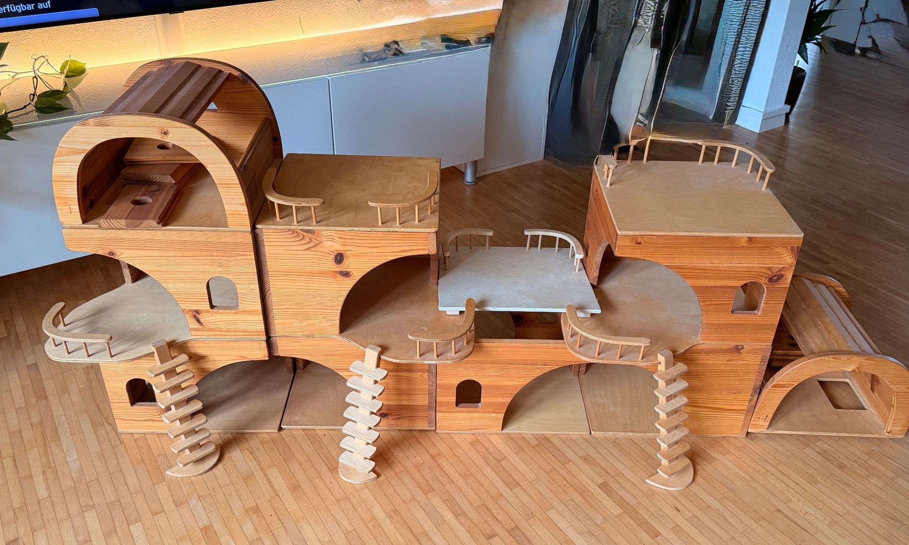 Case e mobili per bambole: Super Puppenhaus Elemente – Usato da Rümlang venduto da Stekamo