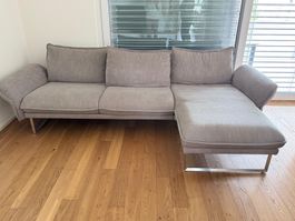Neuwertiges Sofa zu verkaufen