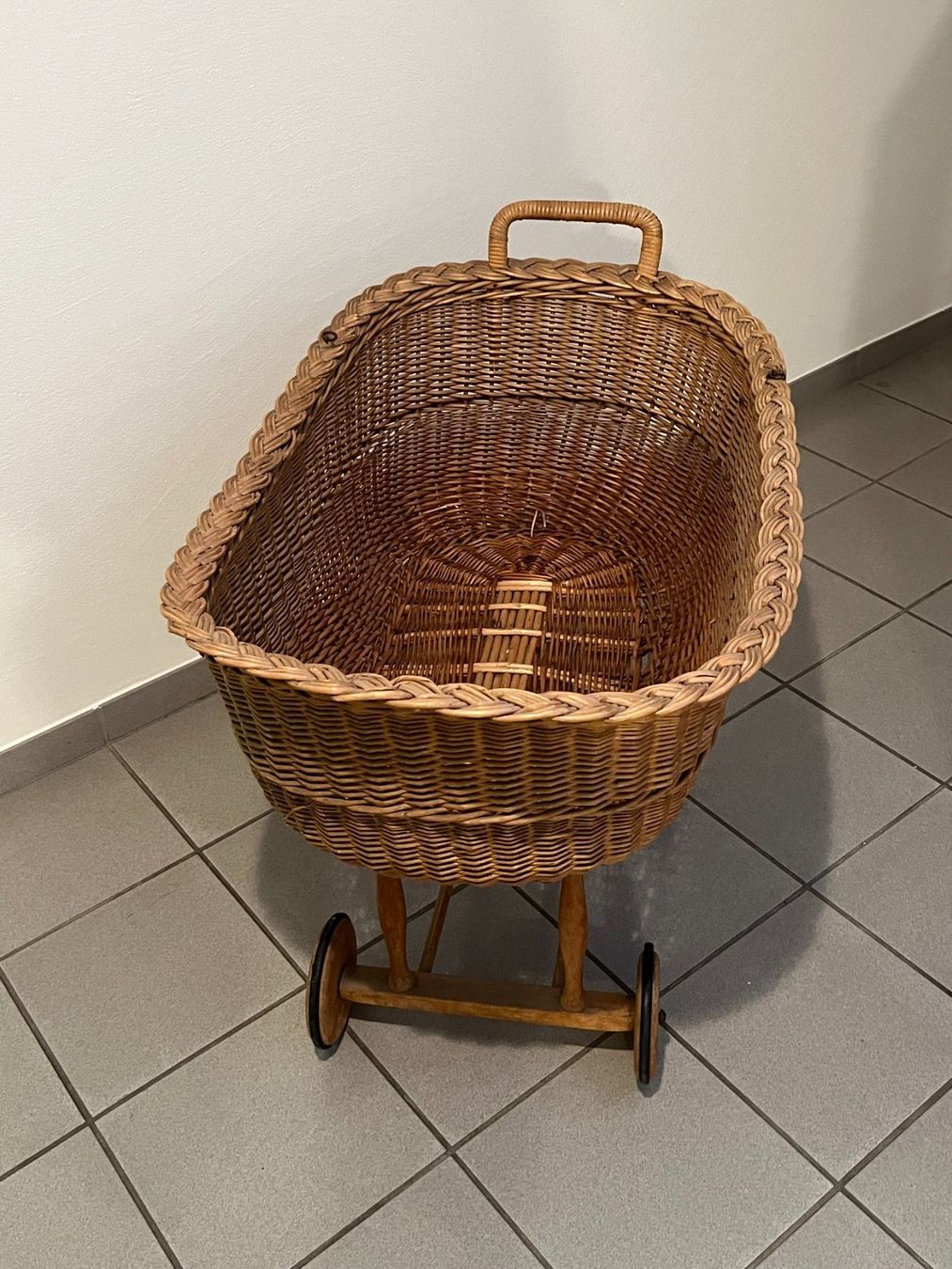 Culle: Vintage Stubenwagen mit Rollen – Usato da Lenz venduto da Klimbim7083 3