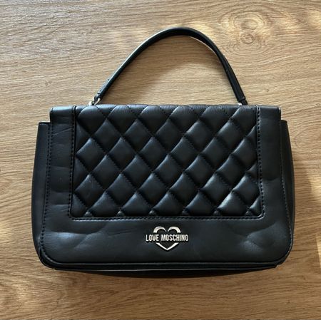 Schwarze Tasche von Moschino / Steppmuster / Handtasche