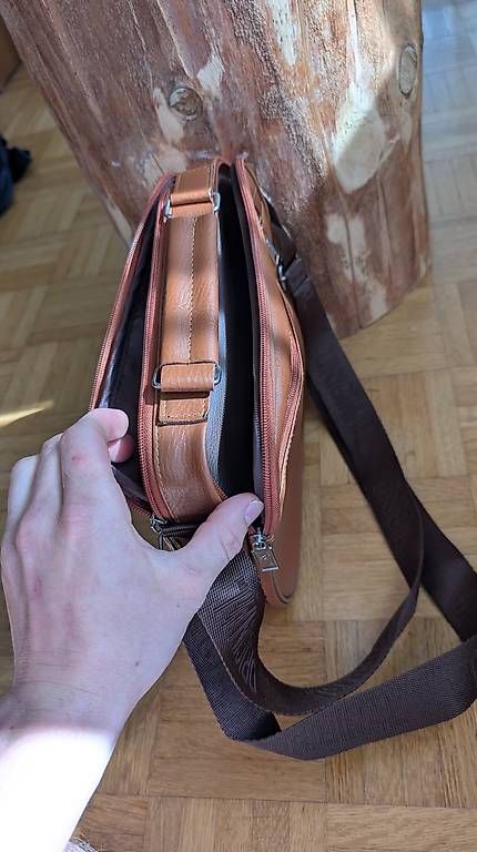 Borse: Umhängetasche Cognac Kunstleder Wolves Original | Tablet | – Nuovo (secondo la descrizione) da Buchrain venduto da bux02 2