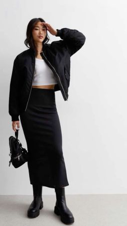 jupe longue noir intemporel taille M marque Zara pour femme