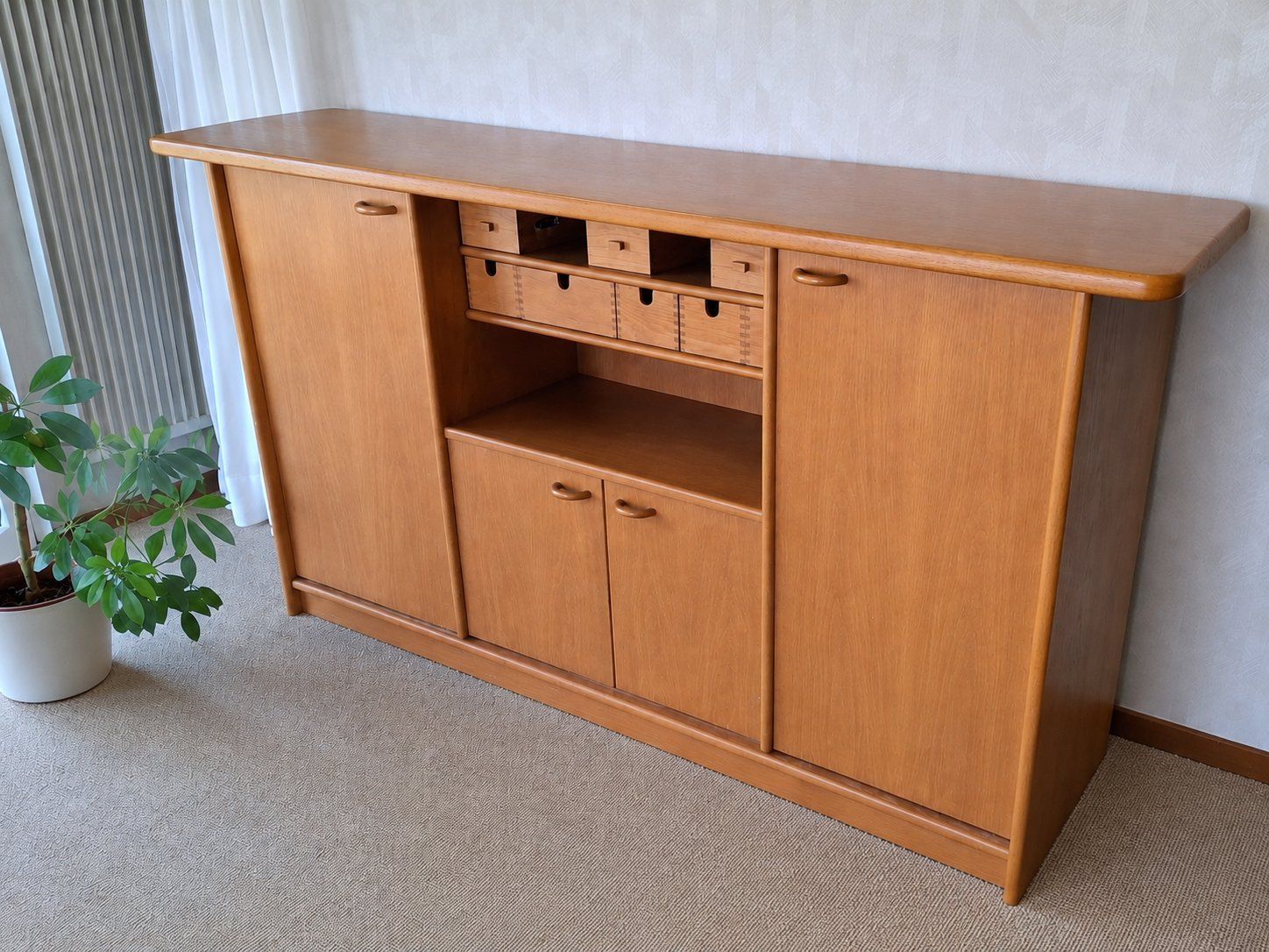 Büffets: Buffet / Sideboard in Eiche – Gebraucht aus Gunzgen von nim_2ds9