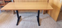 Tisch - ideal für Restaurant, Café oder Privatgebrauch