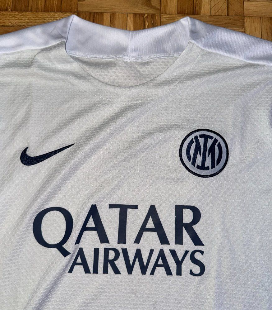 Nike T-shirt: Inter training shirt - Qatar Airways - Nike – Usato da Zürich venduto da Matteo_7 1