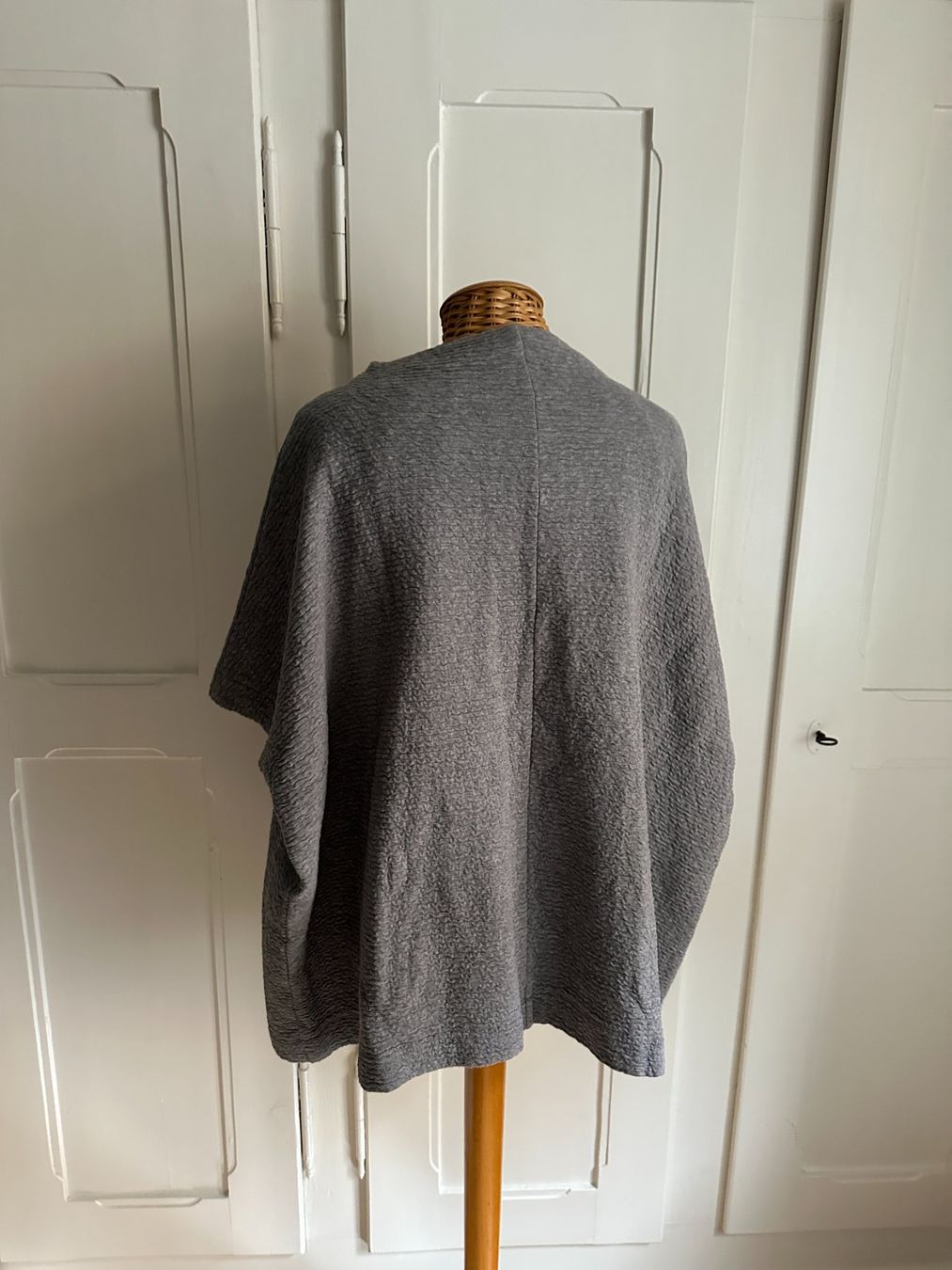 Opus Autres vêtements femmes: OPUS - Poncho hellgrau – D'occasion à Zürich par Diazaio 2