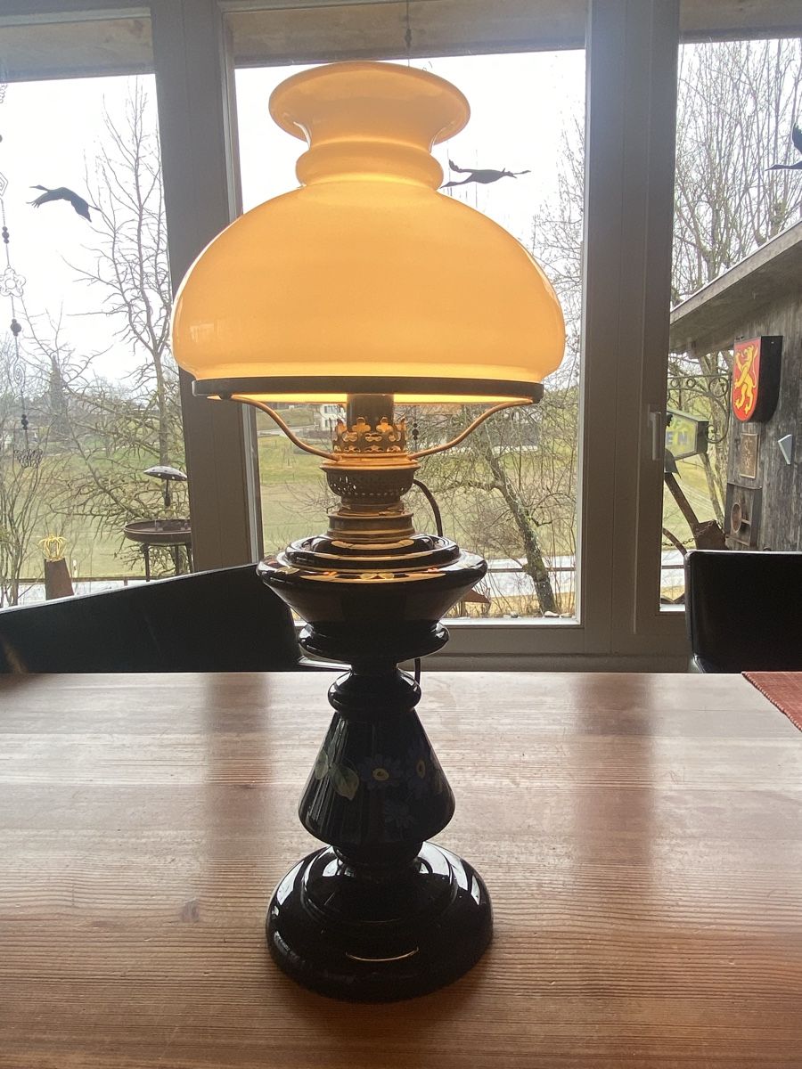 Lampes: Antike Tischleuchte – D'occasion à Obersteckholz par peppoo 1