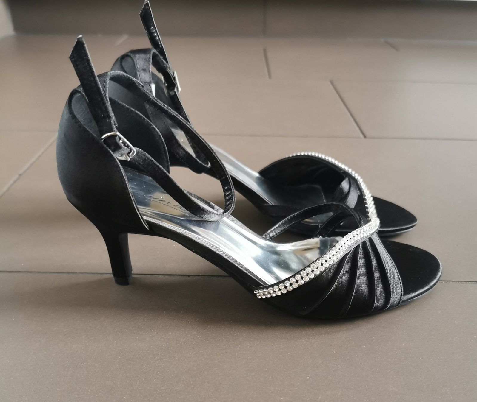 Scarpe da donna: Elegante, schwarze Abendschuhe mit Strass, Grösse 38 – Nuovo (secondo la descrizione) da Jona venduto da Loki40 1