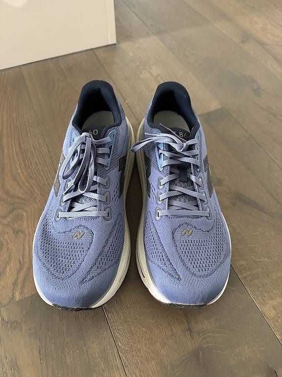 Scarpe da donna: New Balance 860 – Usato da Zürich venduto da Nor_pie 1
