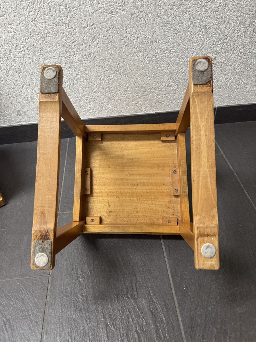 Sedie: Vintage Kinderstühle aus Holz – Usato da Basel venduto da good_forms 4