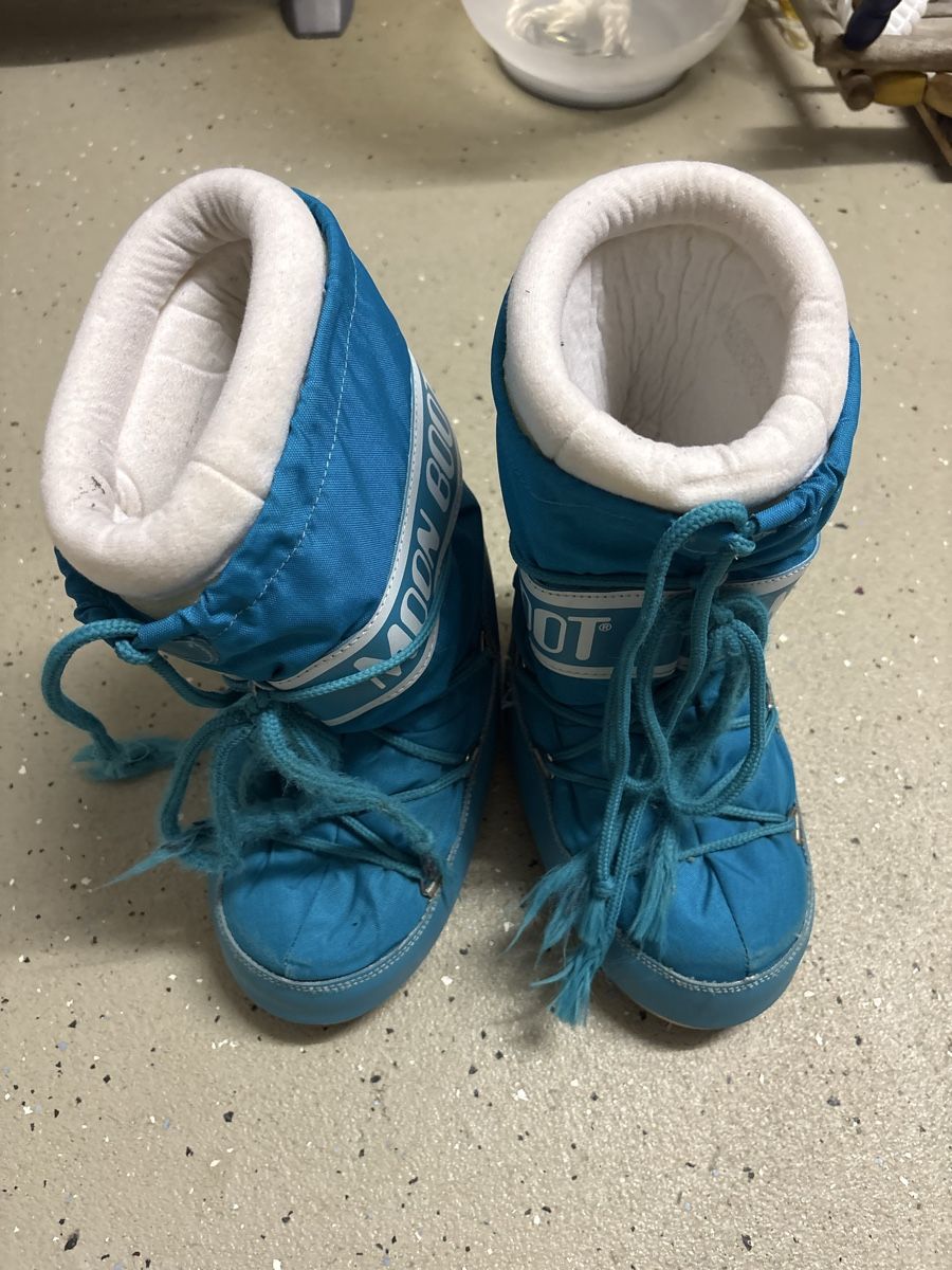 Moon Boot Herrenschuhe: Moon-Boots oldschool – Gebraucht aus Eggenwil von Goldfischli1980
