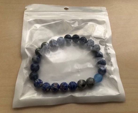 Bracciali & Braccialetti: Planeten Armband "Erde", elastisch, neu + originalverpackt – Nuovo e nell'imballaggio originale da Gossau/ZH venduto da amazonas66 2