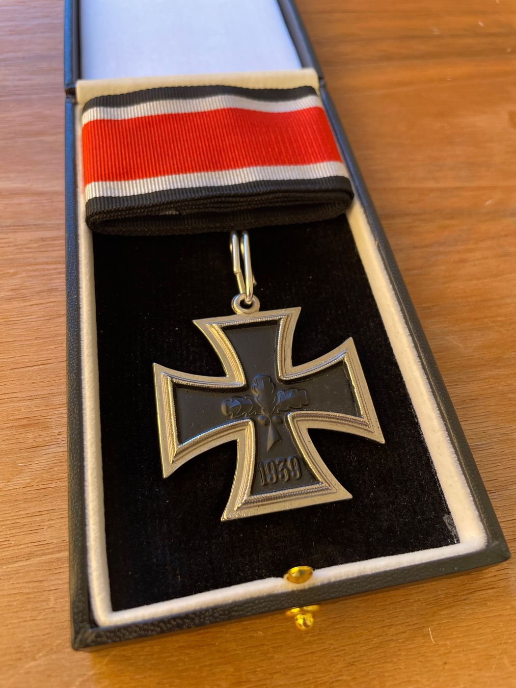 Medaillen: Ritterkreuz des Eisernen Kreuz – Gebraucht aus Basel von OrdenMax 1