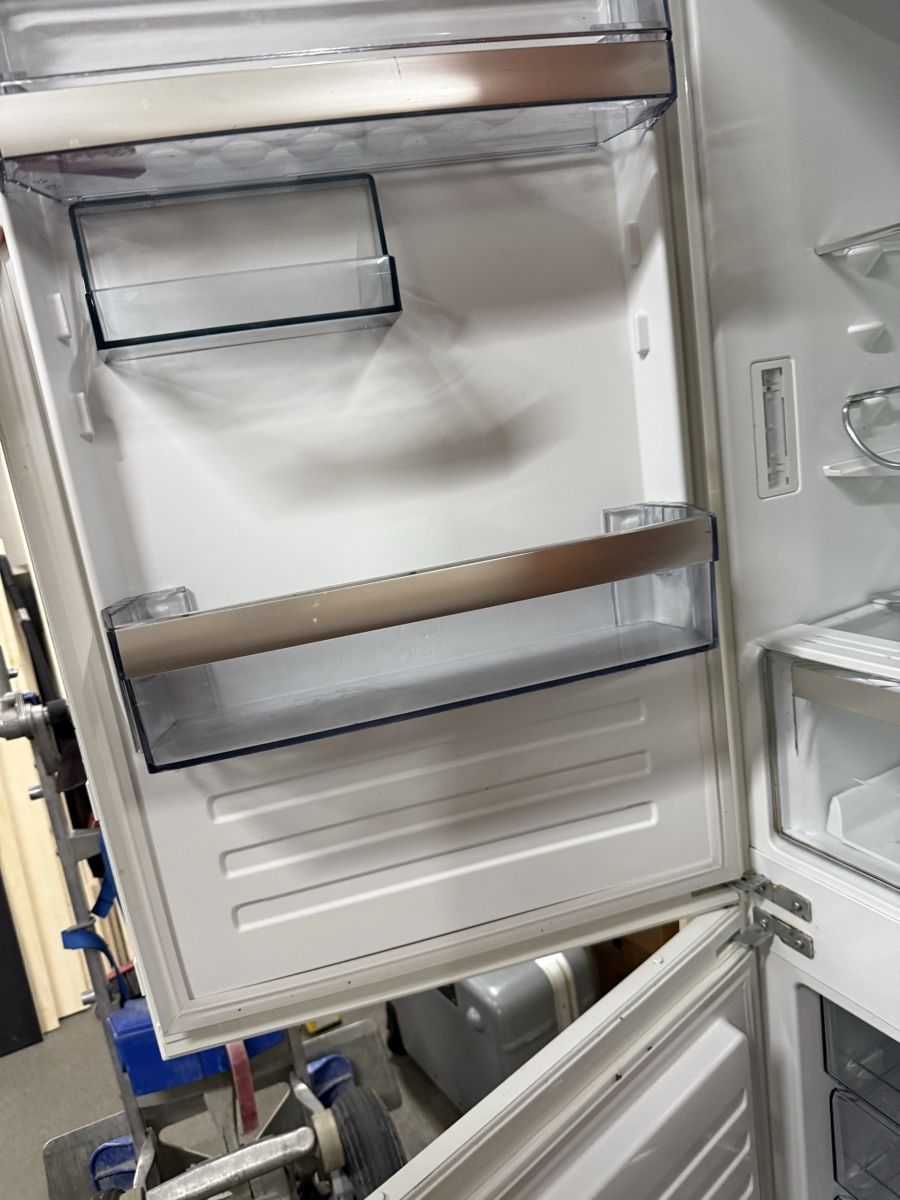 Frigoriferi: Electrolux EK276BNLWE kühlschrank – Usato da Tagelswangen venduto da Neroafrika 4