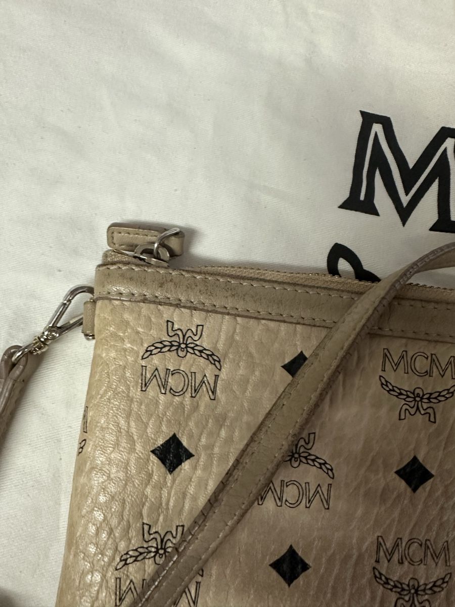 Mcm Borse da donna: Original MCM Shopper Medium Beige mit Clutch – Usato da St. Gallen venduto da Kosa97 2