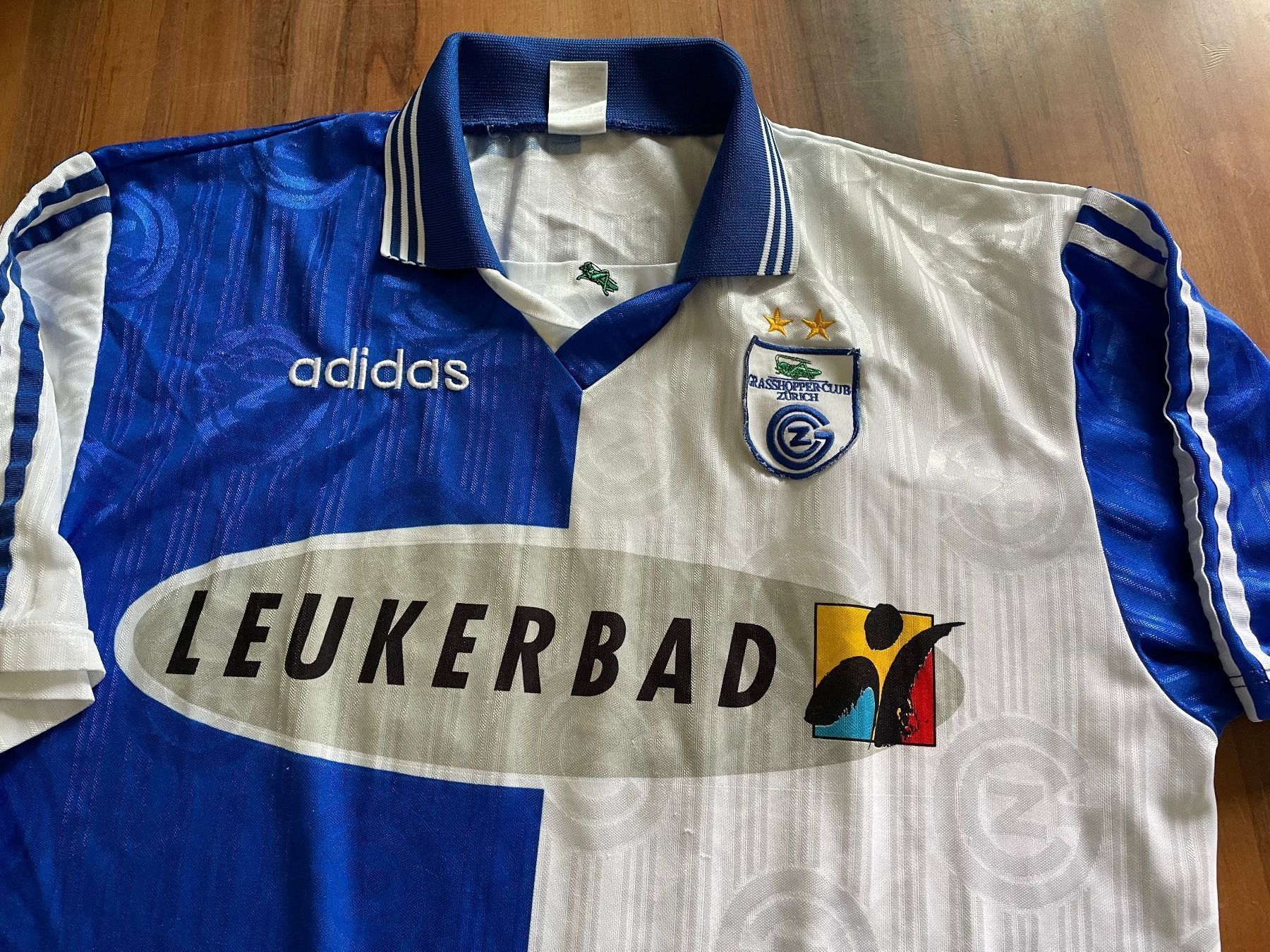 Canottiere & Pantaloni: FUSSBALL GC KUBI SIGNIERT – Usato da Kilchberg ZH venduto da Helemengo 1