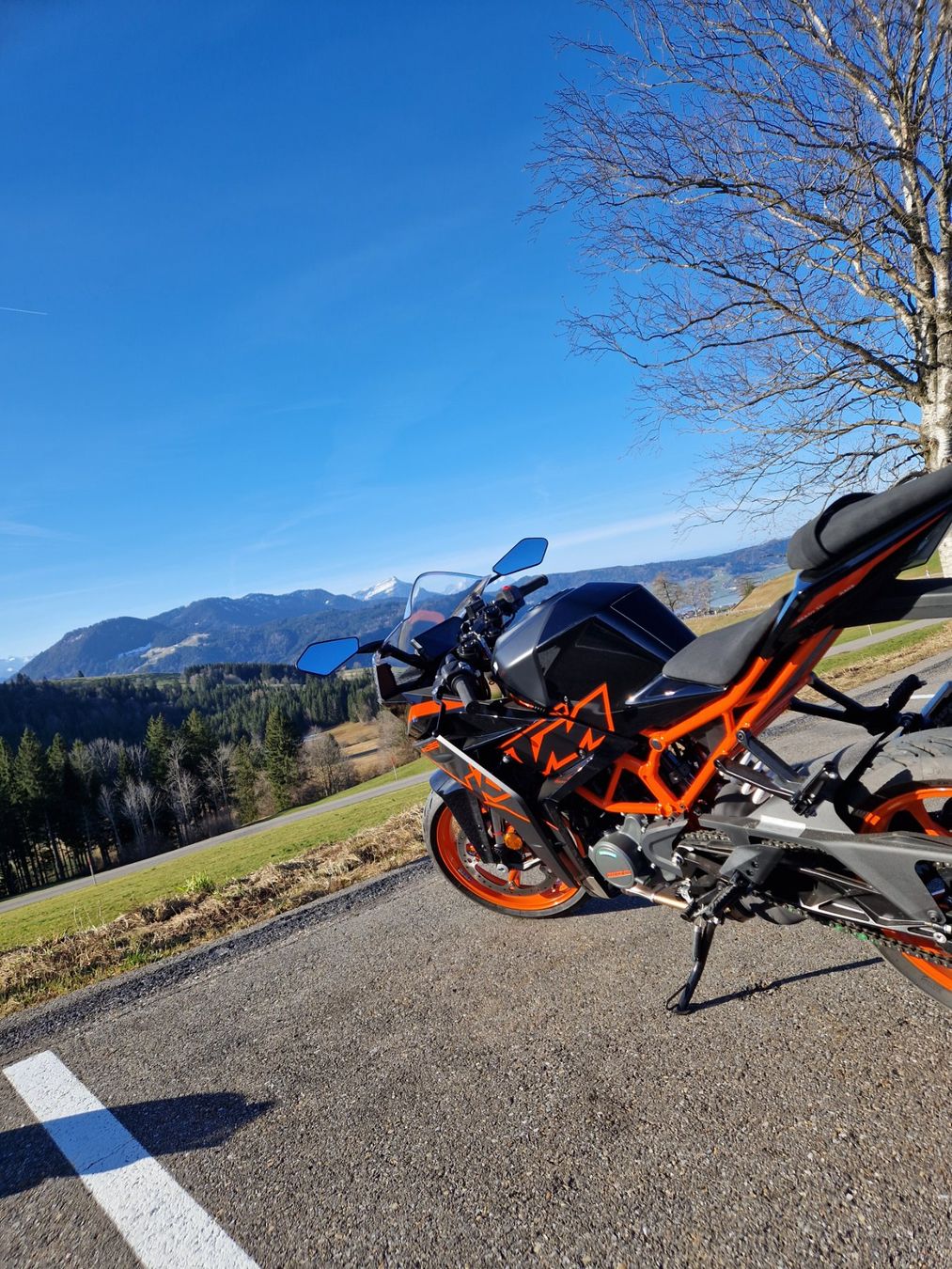 KTM Strada: KTM RC 125 Black, Modell 2022 – Usato da Hütten venduto da man_7r72 1