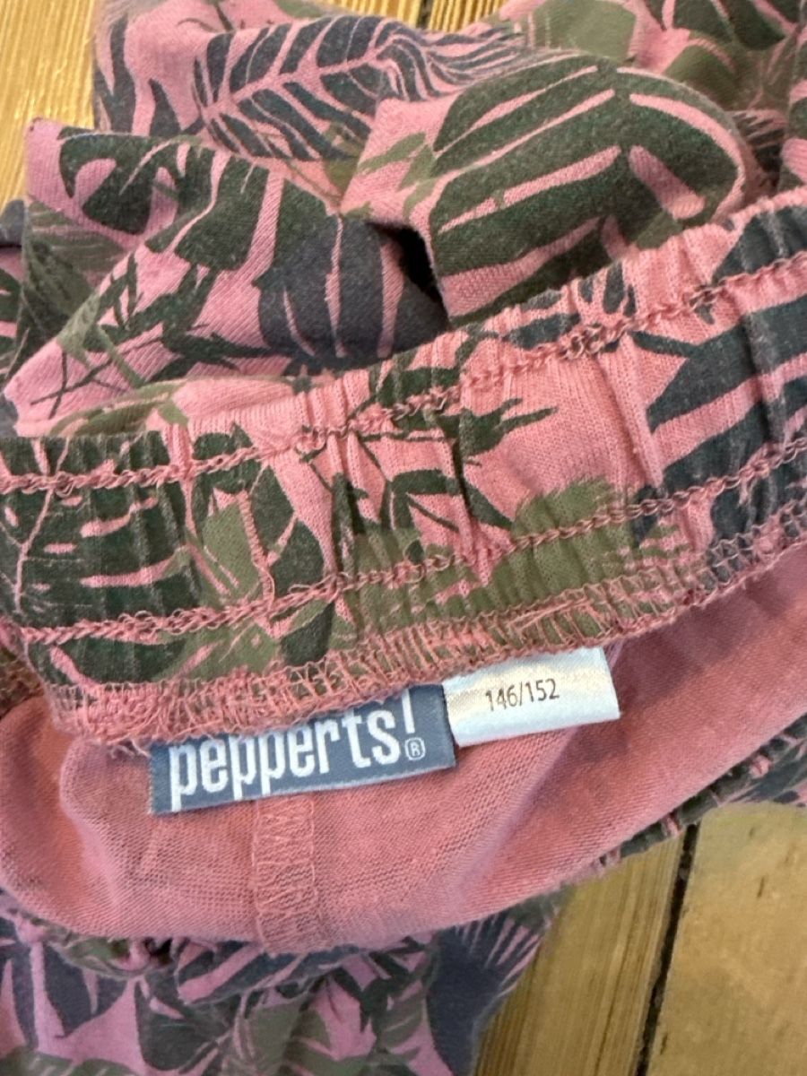 Pantaloni: Sommerhose 146 – Usato da Solothurn venduto da var002 1